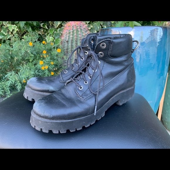 Steve Madden ‘Blank’ black leather combat boots - Picture 2 of 5